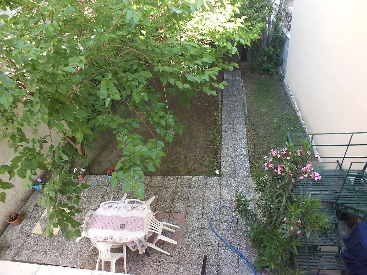 펜션 Greekhome Nea Kallikrateia